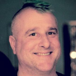 Bruce Lawson ✅ ♫ ♿  ✌️♂️✊