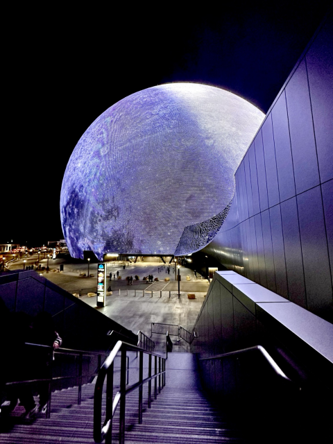The purple Sphere in Las Vegas 