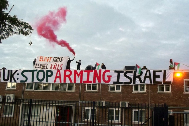 Occupation on the roof of arms manufacturer Elbit with huge banner saying 'UK: stop arming Israel'