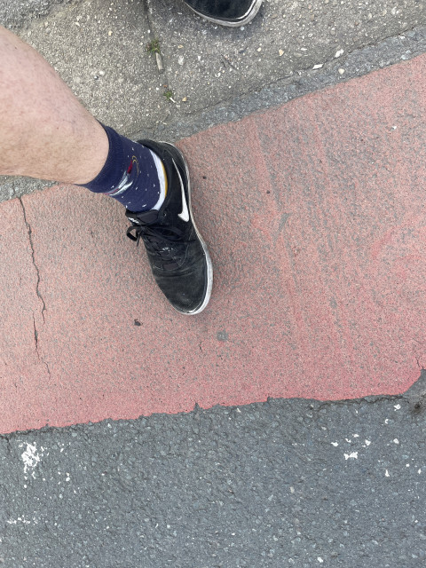 My shoe on a narrow cycle path - I have a size 42 shoe - the cycle path is approx. 35cm wide