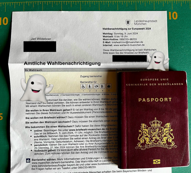 Picture of my Dutch passport and the German letter of voting eligibility for the European Parliament election on the 9th of June