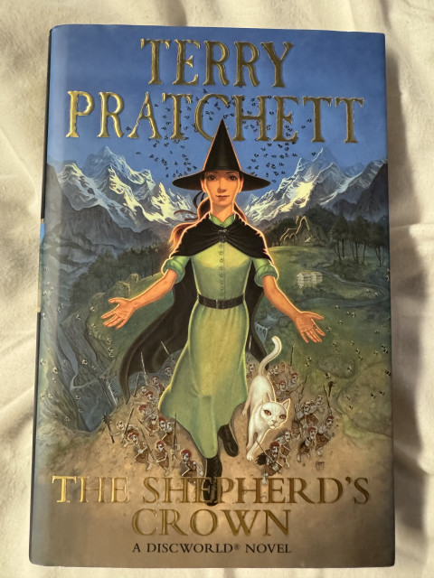 Picture the cover of the hardback edition of Terry Pratchett’s ‘The Shepherds Crown’