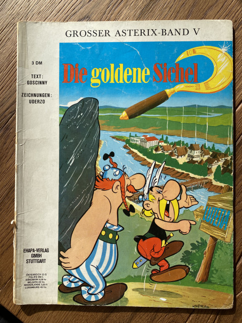 Buchcover  Goscinny Uderzo "Asterix V Die goldene Sichel"
