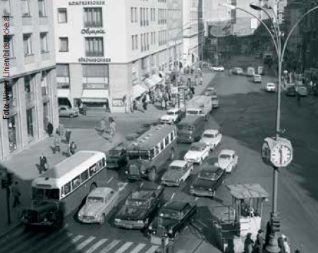 Autoverkehr am Stephansplatz in Wien . Foto: Wiener Linien / Bildstrecke.at