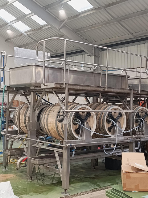 Burton Unions at Thornbridge Brewery, Bakewell, UK. Follow the link below for a detailed description of how it works. https://beerandbrewing.com/dictionary/IdBjsaZjWz/