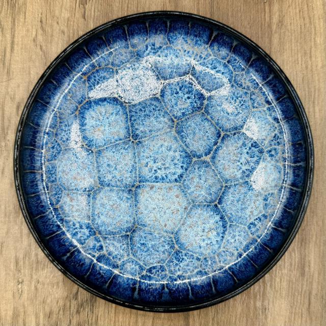 Frozen pond style plate 