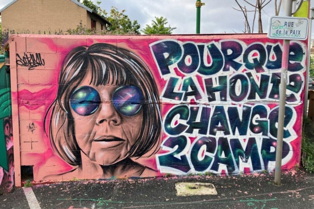 Fresque graffée par l'artiste Maca, qui a apporté son soutien à Gisèle Pélicot au travers d’une fresque exposée dans le Val-de-Marne, montrant le portrait de Gisèle Pélicot avec la mention "Pour que la honte change 2 camp". 