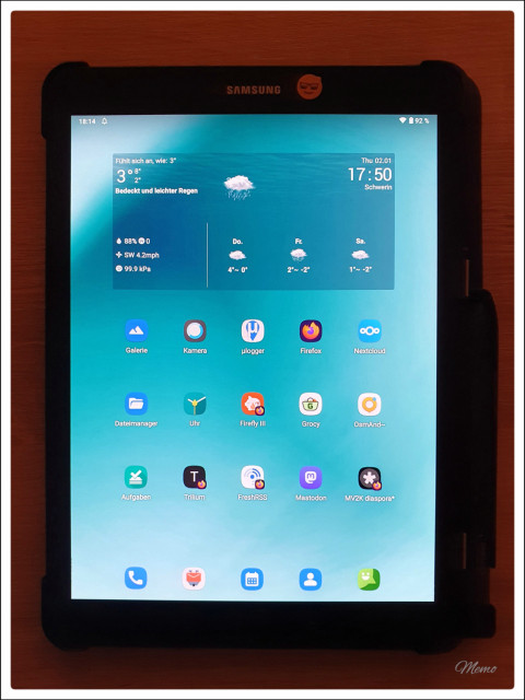 Bildbeschreibung:
Mein Samsung Galaxy Tab S3 mit aufgespielten Lineage OS.