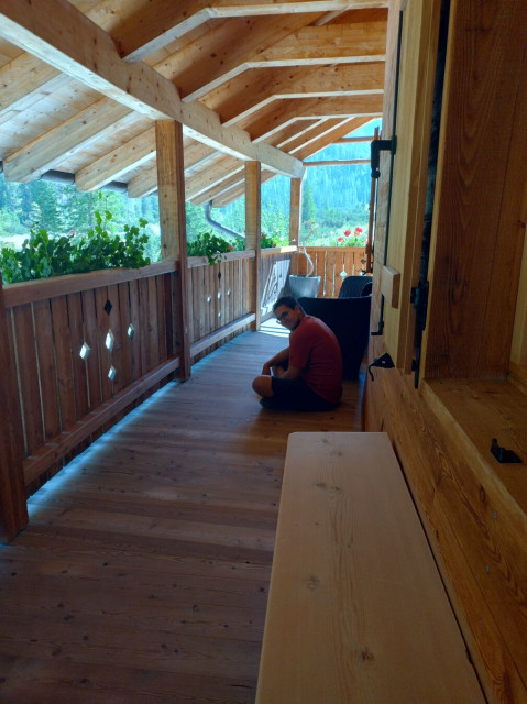 I sit cross-legged on the floor of a balcony at Talschlusshütte and feel groggy.