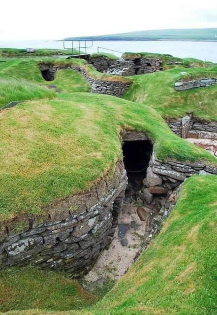  Skara Brae, a 5,000 year-old Neolithic settlement 
