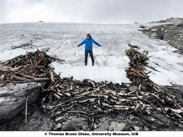 1,500-year-old reindeer hunting system emerges from melting ice in Norway

A team of archaeologists working high on the Aurlandsfjellet mountain plateau in Vestland County, Norway, has made a fantastic discovery: a remarkably well-preserved 1,500-year-old reindeer trapping system revealed by retreating ice. The discovery, led by Vestland County Council and the University Museum of Bergen, is being hailed as one of Norway’s most significant archaeological finds of 2025...