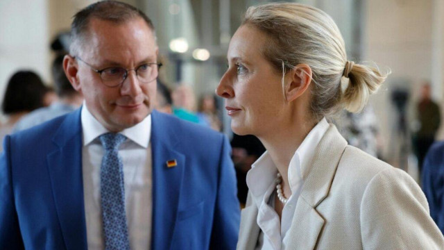 E-Mails, Reisen, Besuche – die auffällige Nähe der Partei zu Russland