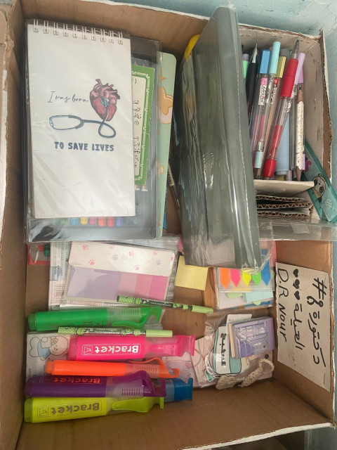 My notes
My pens
Sticky notes
My life