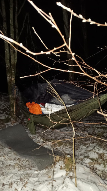 camp layout. notice extra sleeping pad used as floor