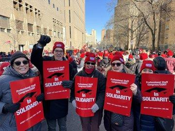 Union comrades from CUNY join the nurses on the picket line in New York