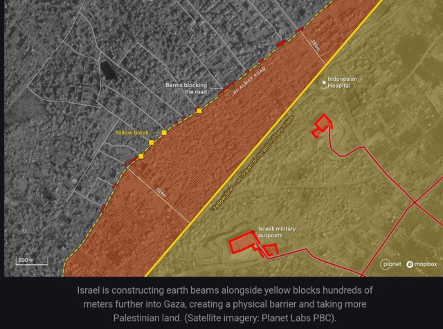 Israel constructing earth berms, creating a physical barrier and taking
meters further into Palestinian land. (Satellite imagery: Pla
