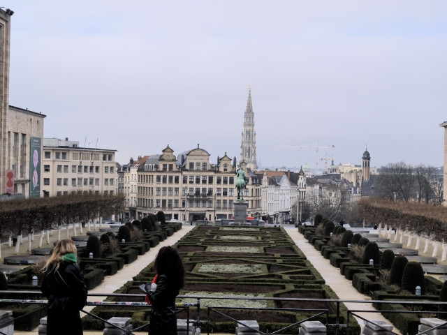 A view along Mont des Arts / Kunstberg, in Brussels with a grey, cloudy sky in the background.