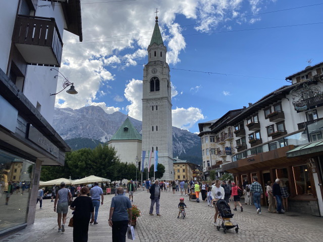 A picture from a busy town square in Cortina.