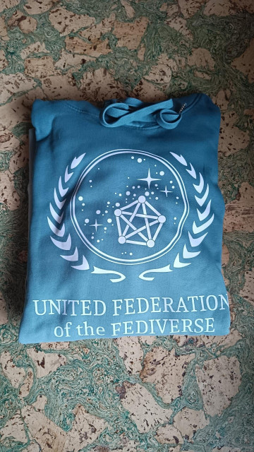 United Federation of the Fediverse Batik Hoodie im blau