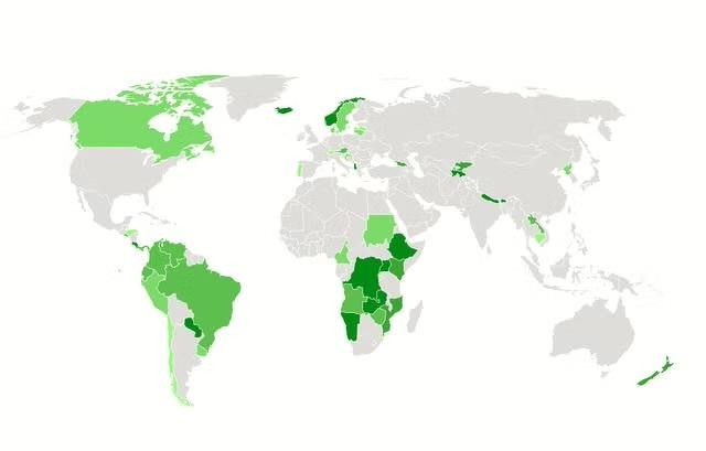 World map showing countries highlighted in varying shades of green indicating higher and lower values of renewable electricity generation. Gray countries have no data. Coverage is concentrated in South America, Europe, and sub-Saharan Africa. Canada is coloured green.