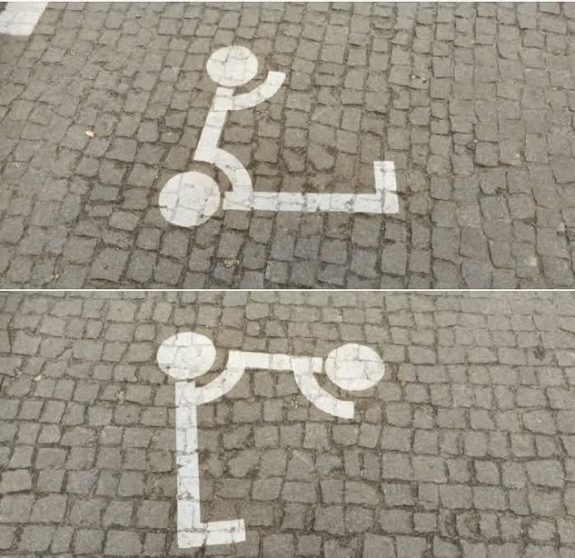 marquage au sol sur les pavés suggérant de nouvelles positions amoureuses aux utilisateurs de trottinettes