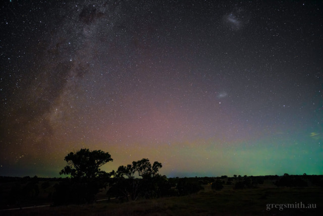 Pretty diffuse aurora australis, captured near Eden Valley, SA.