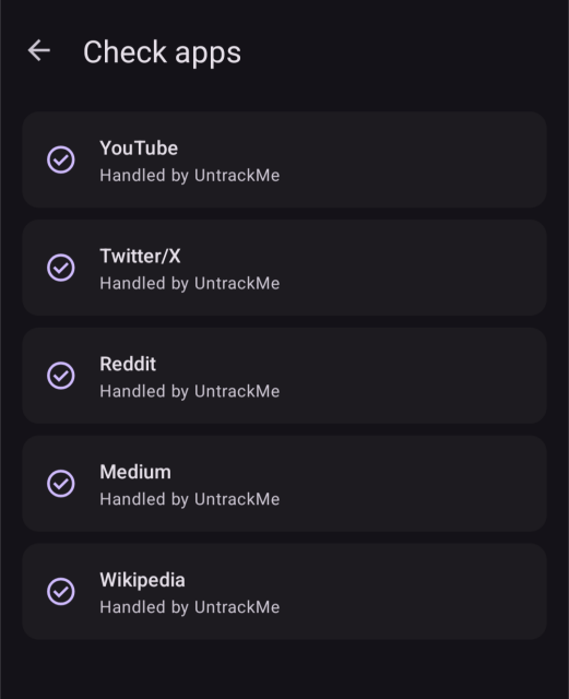Diagnostic screen showing UntrackMe correctly intercepts links for YouTube, Twitter/X, Reddit, Medium and Wikipedia.