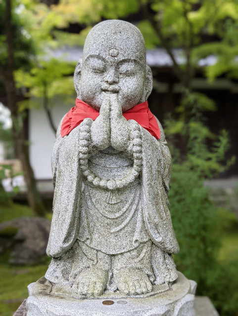 Child-like Warabe Jizo statues at Eikan-do.