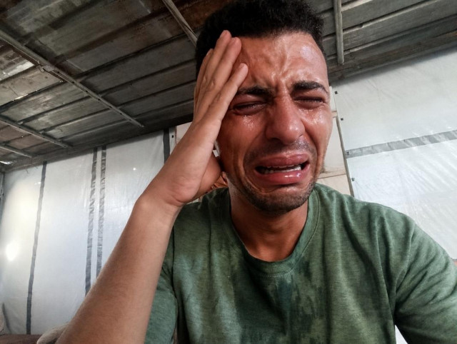 💔 Is There Still Hope?
I’m writing from southern Gaza, living through one of the hardest moments of my life. After severe pain in my leg, doctors discovered that one of the metal screws fixing my fractured femur has broken. My condition has worsened, and I now urgently need surgery to save my leg from amputation.
I postponed the operation because I couldn’t afford the $800 cost, but now doctors warn that any further delay could lead to permanent loss of my leg. I have only a few days left. 💔
🙏 Every donation, no matter how small, can help save my leg and support my family during this devastating time. If you can’t donate, please share my story.
🔗 Donation Link: https://chuffed.org/project/133500-support-diyaa-a-home-a-future-and-hope-lost-in-gaza
