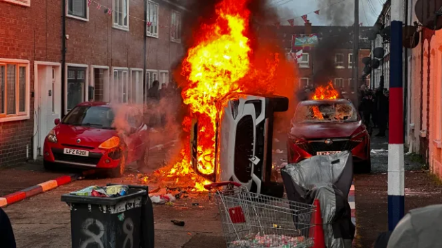 Cars burn in Belfast