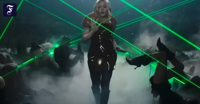 Madonnas freizügiges Musikvideo "Confessions II" provoziert