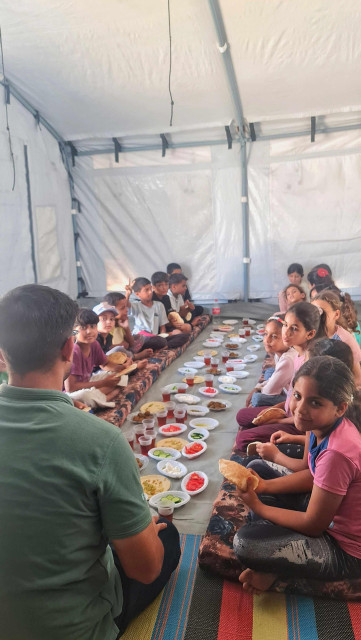 This is a Palestinian community breakfast with children who survived the genocide at Olive Garden School.
One of the best things you can do is bring a smile to a child's face.
This breakfast was made possible through your small donations, which had a huge impact on the children and brought them joy and hope.
Join us with a small contribution that can make a big difference, just like this.
School Children's Support Link:
https://chuffed.org/project/172097-help-the-palestinians-teach-their-children
#gaza #palestine