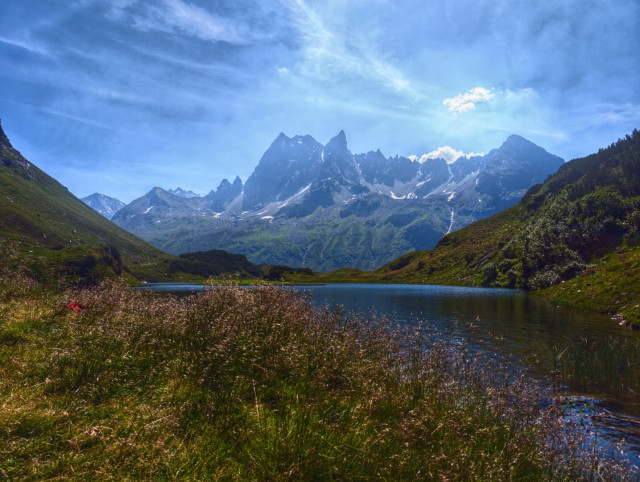 "Langer See" near the highest point of the run in front of a stunning mountain backdrop
