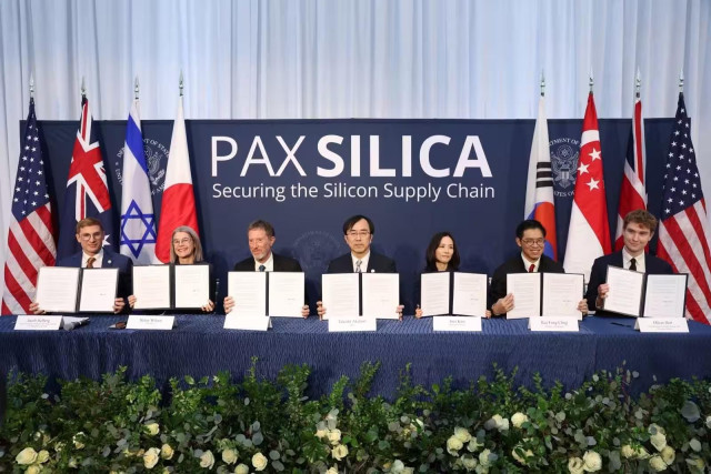 Pax Silica, unveiled by Undersecretary of State for Economic Affairs Jacob Helberg, far left, is the State Department’s first major diplomatic initiative this term on securing critical mineral supply chains - photo Pax Silica & State Department
Motto: "Securing the Silicon Supply Chain"