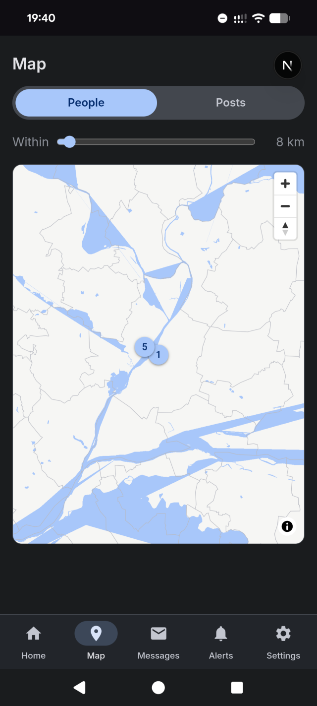 FediHood's map set to an 8 km radius: an interactive map showing two count badges, each marking how many people are in that spot.