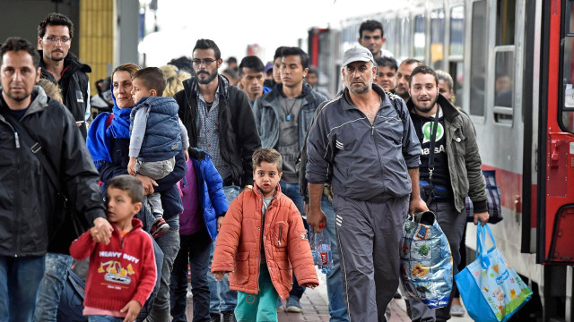 Germany Tightens Syrian Asylum Reviews, Revokes More Protection